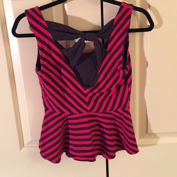 Tops - Picture 2 of 2