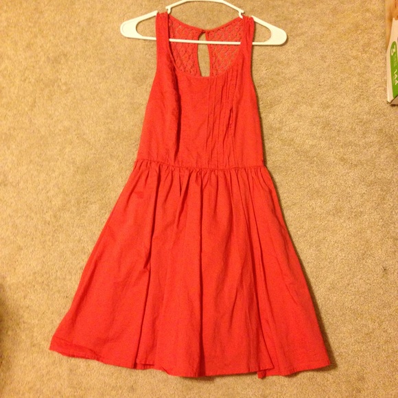 Coral short dress with lace - Picture 1 of 2