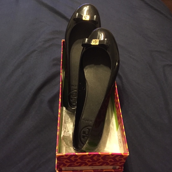 Black Jelly Ballet shoes with bow