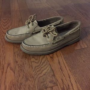 Boat shoes