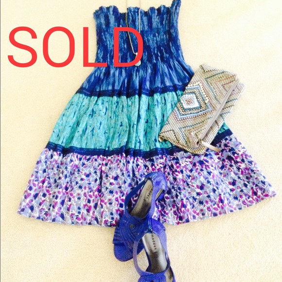 Dresses & Skirts - Beautiful Blue Dress ✨✨ Girls night out !! Medium
