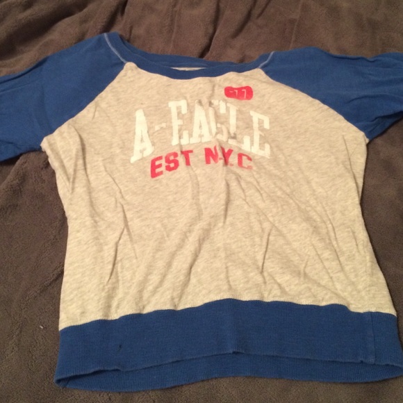 American Eagle long sleeve tee