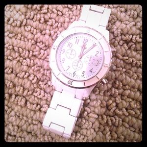 AE White ladies watch