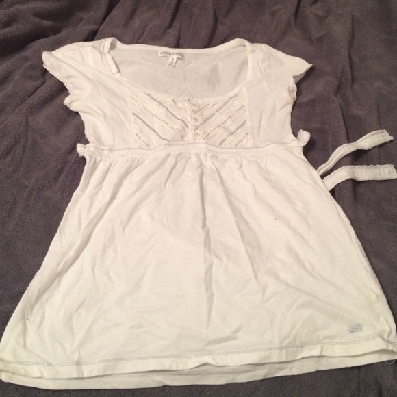 white Aeropostale blouse
