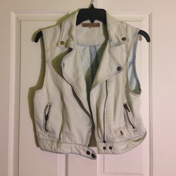 Light Wash Denim Vest with Zippers