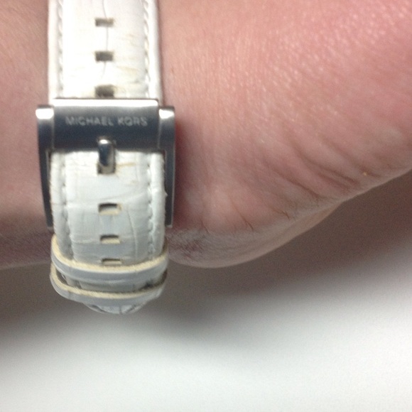 Michael Kors Watch - Picture 3 of 5