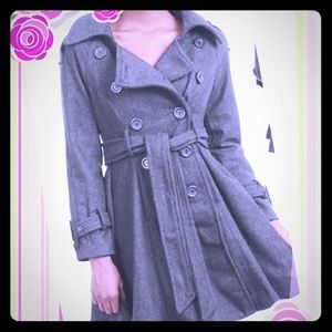 Gray coat, size Medium