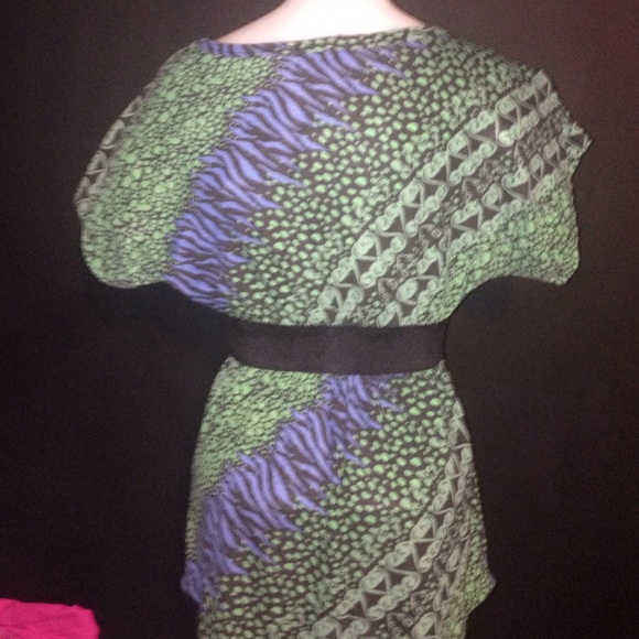 Sold 🎉 ⚡️LOWEST REDUCTION TODAY ⚡️💗💗FUN TOP💗💗 - Picture 3 of 3