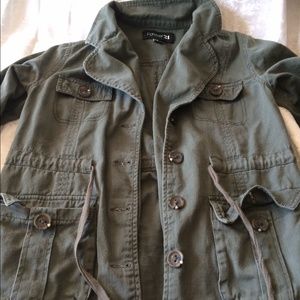 💚Olive Green Cargo/ Utility Style Jacket