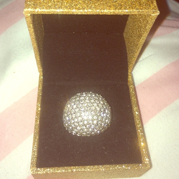 Sterling silver round ring