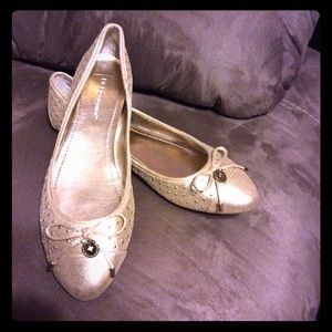 Bcbg gold studded flats! Like new! Size 8.5