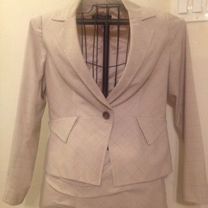 Nine West 2 Piece Suit