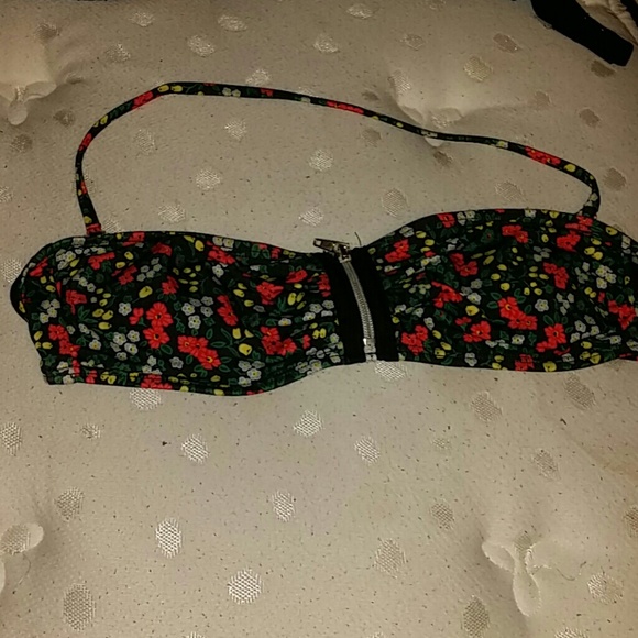 Hurley bandeau style bikini w/ removable strap