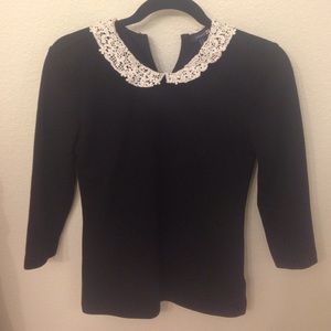 3/4 sleeve shirt with lace collar