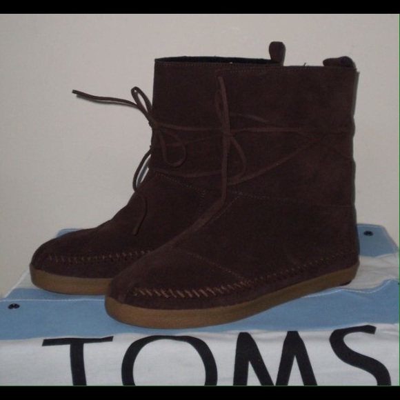 Brand New Toms Women's Nepal Boots
