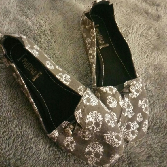 Grey & white flats