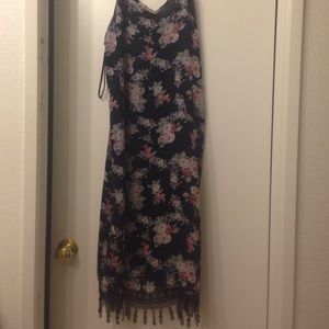 Mid-length dress NWT