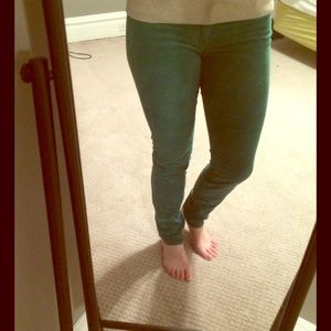 Kelly green gap cords