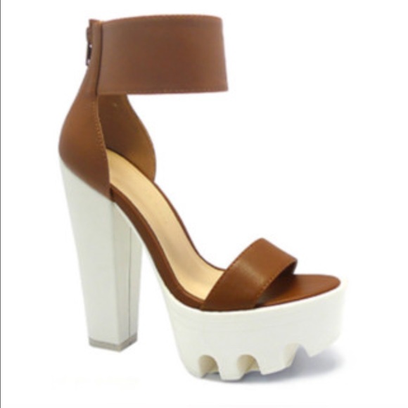 Lug sole heel