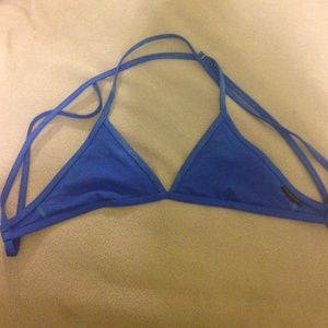 Jolyn triangle top