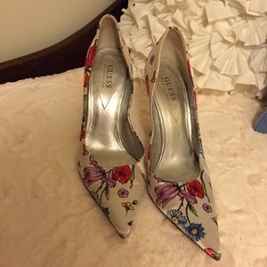 Spectacular shoes (size 10).