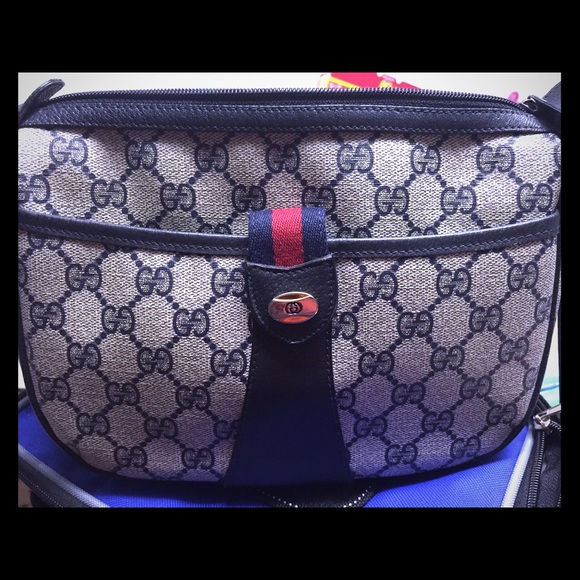 🌟SALE🌟Gucci Vintage Gg Sweetheart cross body