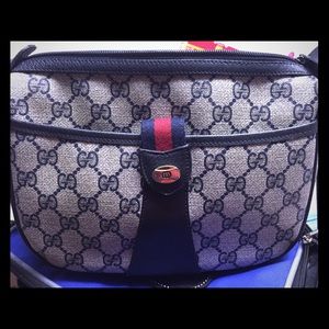 🌟SALE🌟Gucci Vintage Gg Sweetheart cross body