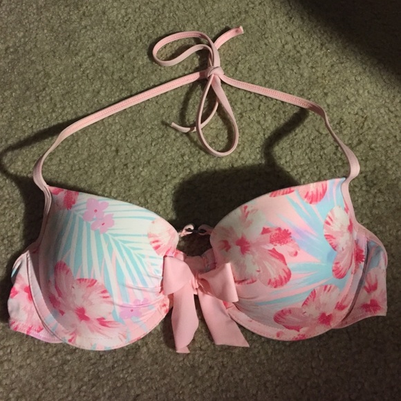 Hollister push-up bikini top