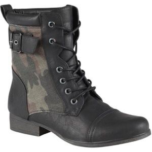 ✨Host Pick✨Army knit boots.