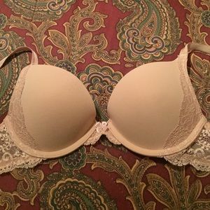 34b Victoria secret angel push up bra