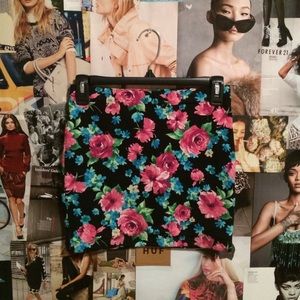 Floral Pencil Skirt 🌷