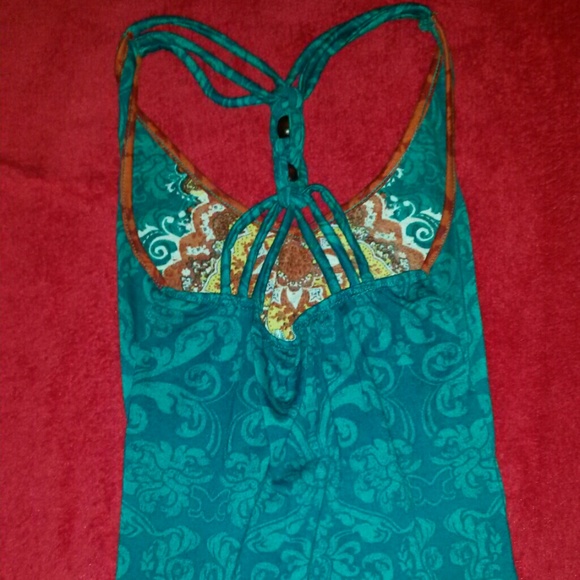 Fun top for summer - Picture 2 of 2
