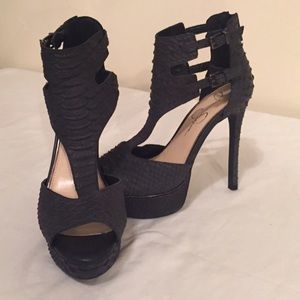 Jessica Simpson Ceaton T-Strap Platform Sandal