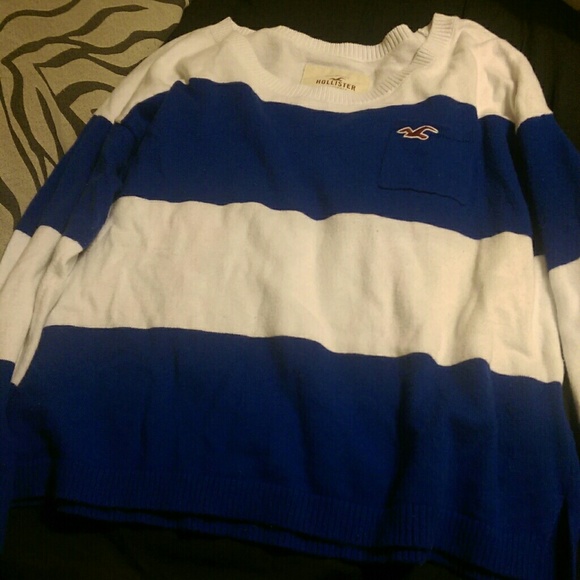 Hollister sweater