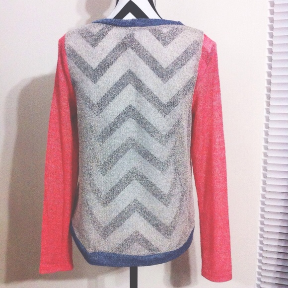 Colorblock Sweater - Picture 3 of 4