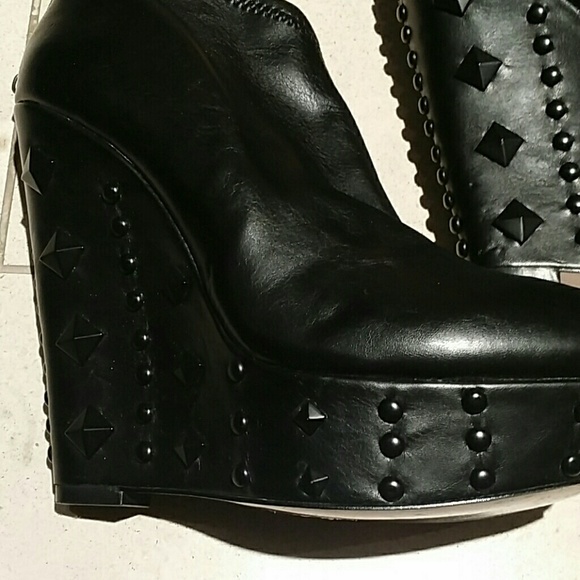 Worn once * BEBE Studded  Wedge Ankle Booties - Picture 2 of 3