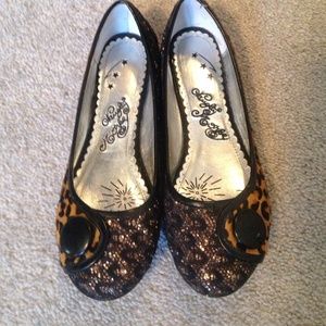 Naughty Monkey flats size 6.5