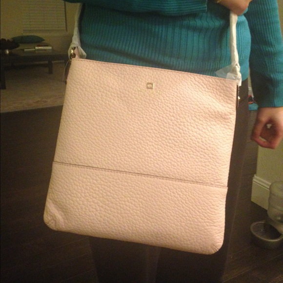 kate spade Handbags - Kate spade large light pink cross-body