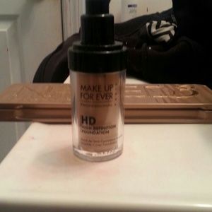 Make up forever hd foundation