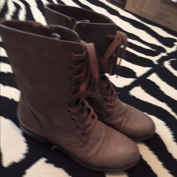 Ankle boots