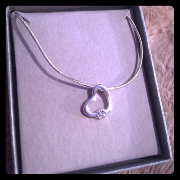 🎁🎉Heart shaped necklace💎💜