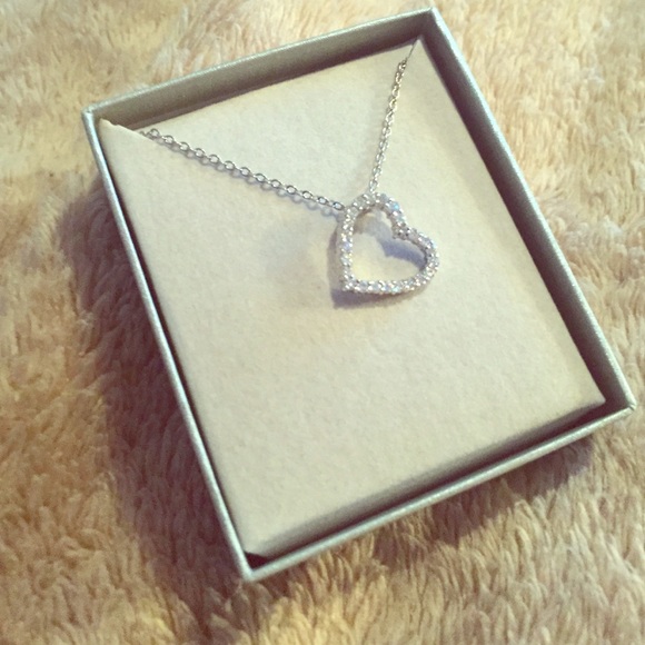 🎉🎁Heart shaped necklace 💎💜