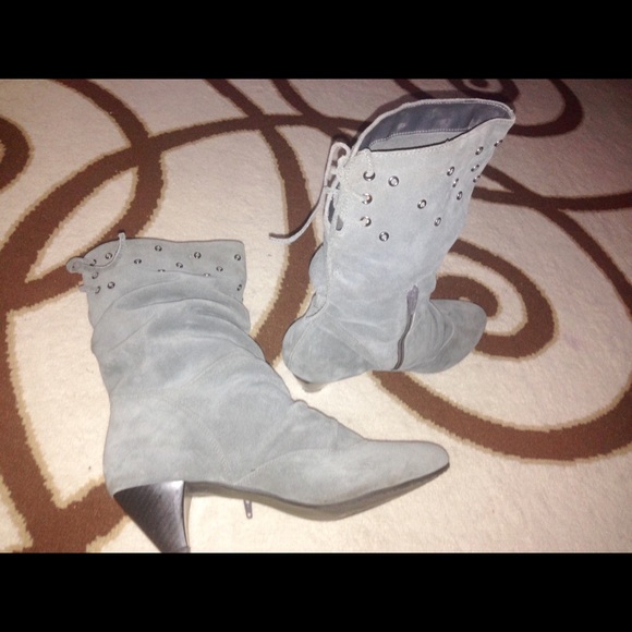 Grey boots