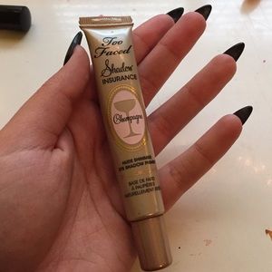 Too faced shadow insurance