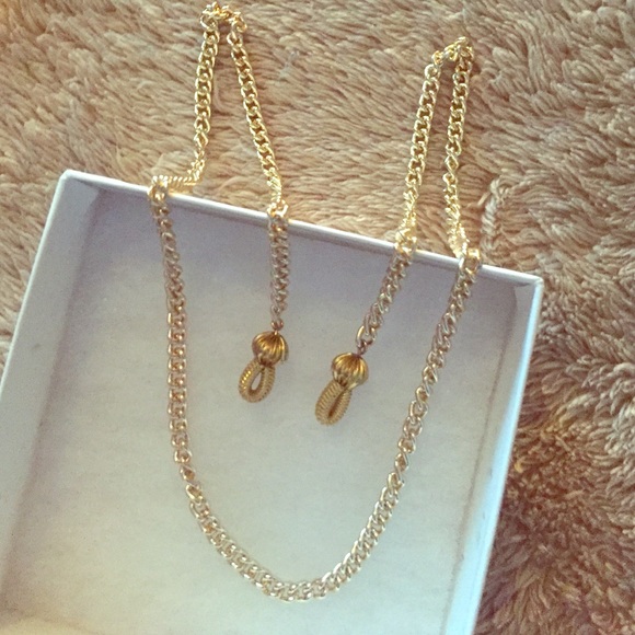 😎👓Reading glasses chain, gold in color👓😎