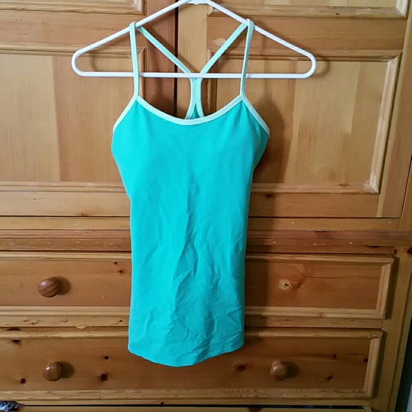 Lululemon size 4 power y