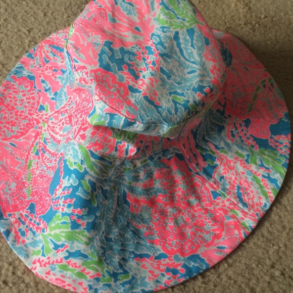 Lilly Pulitzer cha cha hat