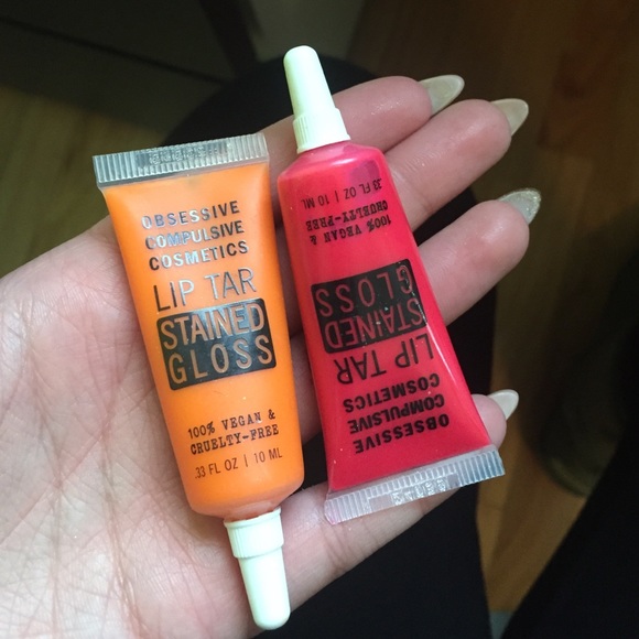 Lip tar