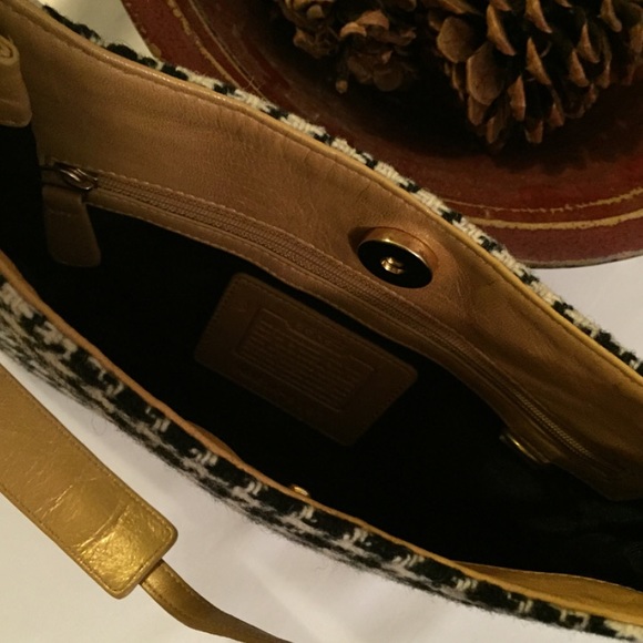 Coach Handbag 💢SOLD💢 - Picture 3 of 3