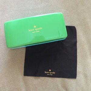 Make an offer! - Kate Spade Case & cleaning cloth